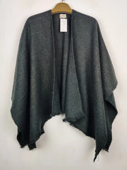 Buy online pre-used pre-loved 100% authentic & Original branded Universal Threads (CS-5054) available in Pakistan. Top international brands avilable.
