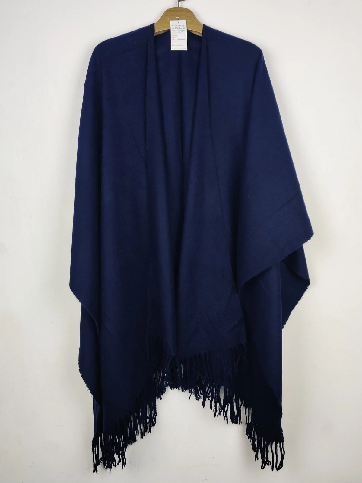 Buy online pre-used pre-loved 100% authentic & Original branded Unknown Brand (CS-5095) available in Pakistan. Top international brands avilable.