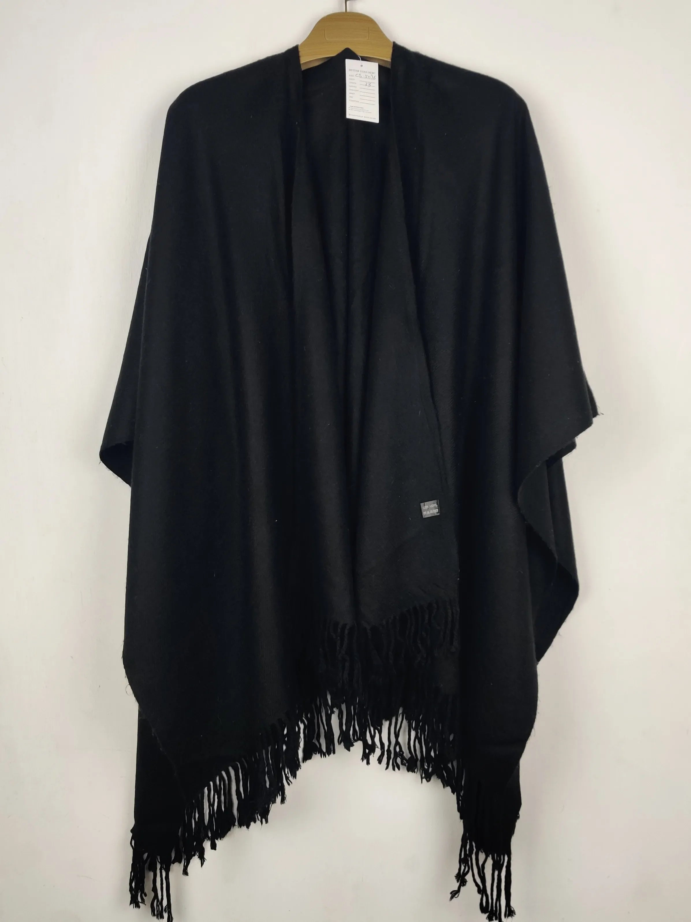 Buy online pre-used pre-loved 100% authentic & Original branded Unknown Brand (CS-5096) available in Pakistan. Top international brands avilable.