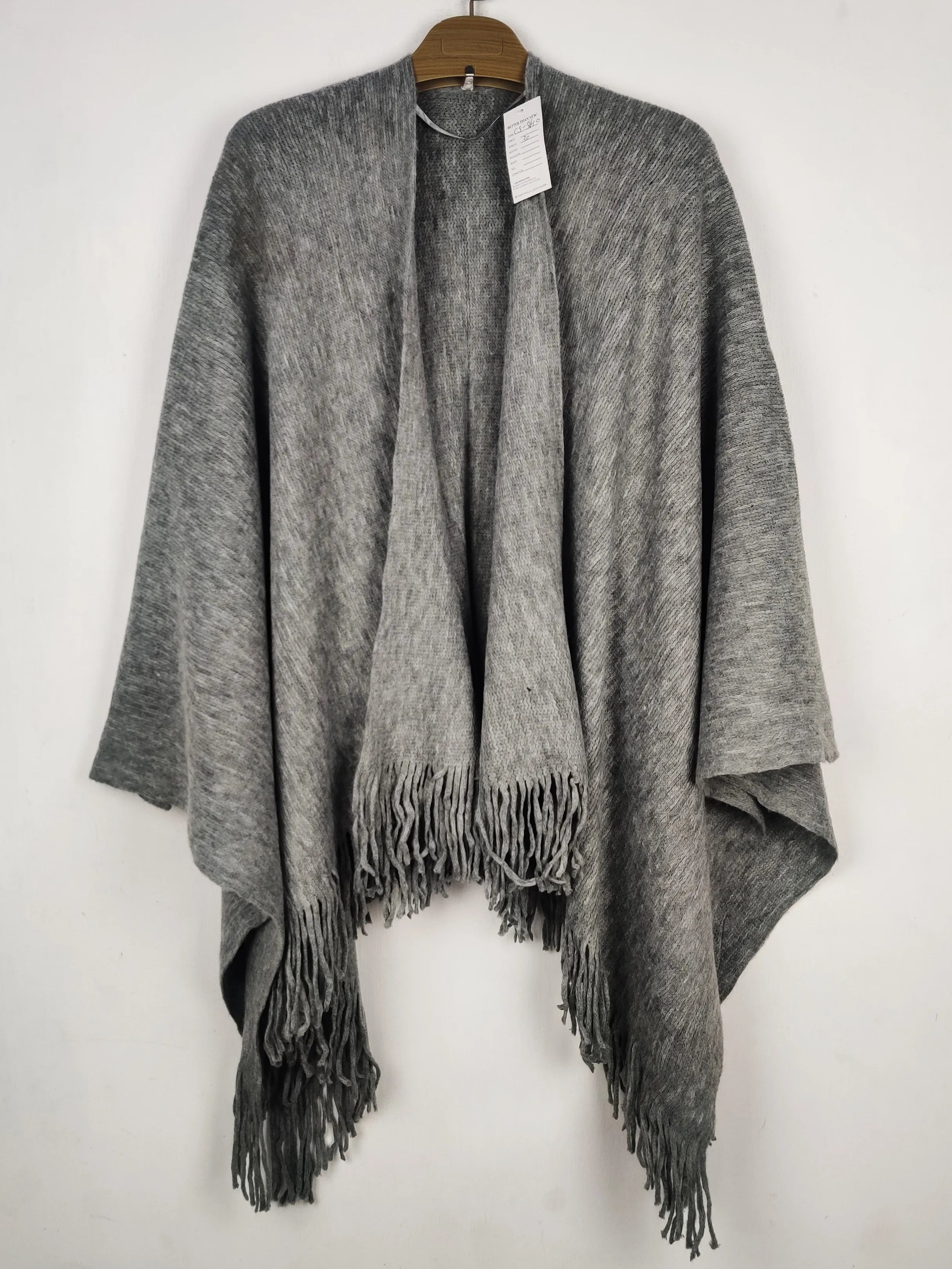Buy online pre-used pre-loved 100% authentic & Original branded Unknown Brand (CS-5140) available in Pakistan. Top international brands avilable.