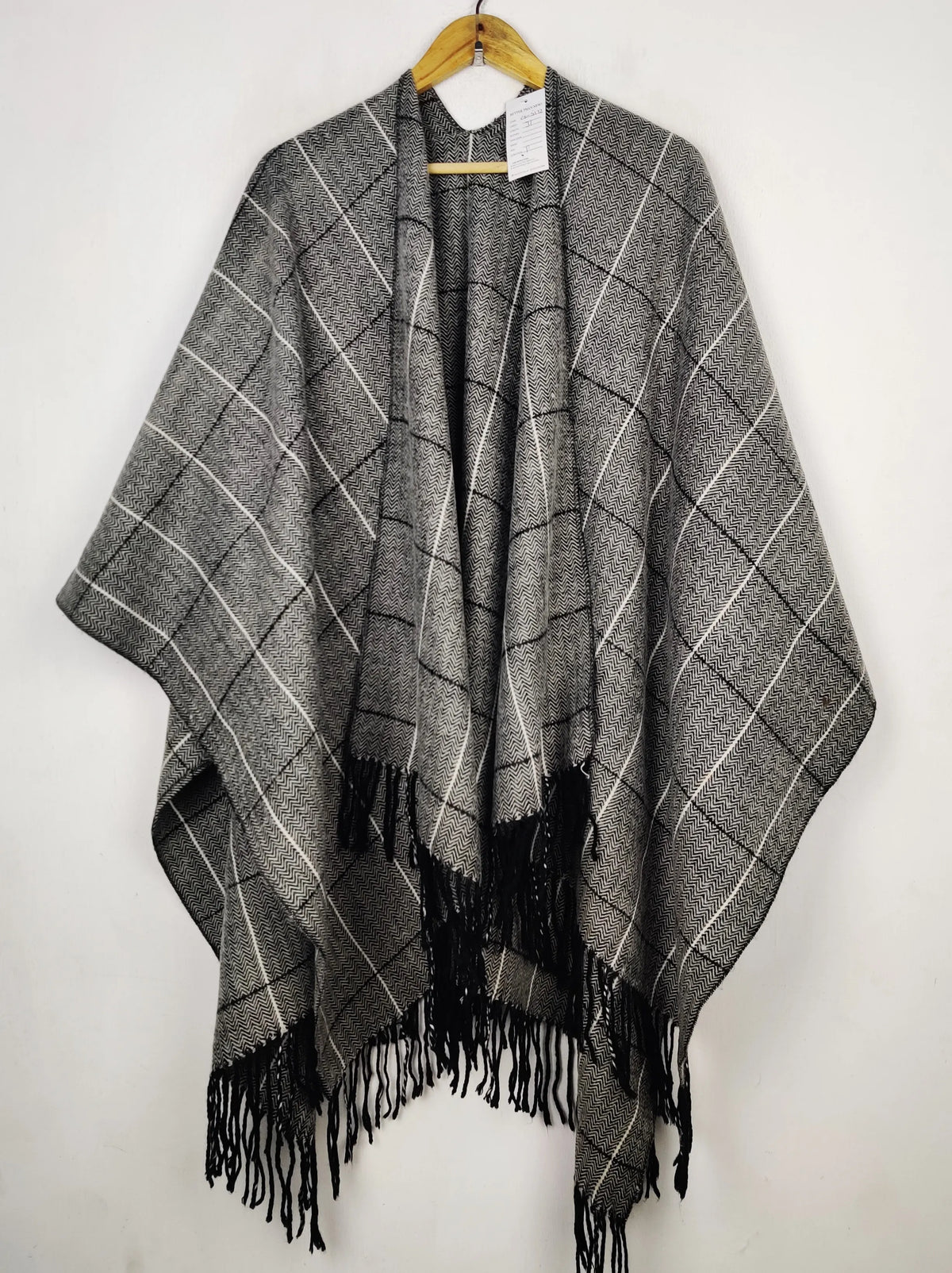 Buy online pre-used pre-loved 100% authentic & Original branded Unknown Brand (CS-5172) available in Pakistan. Top international brands avilable.