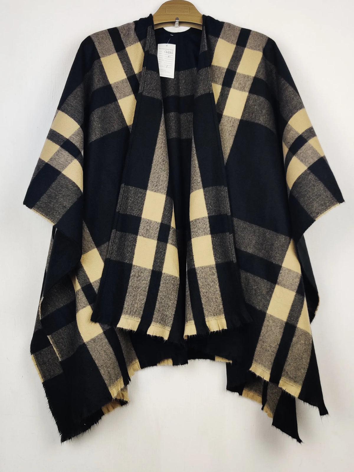 Buy online pre-used pre-loved 100% authentic & Original branded Unknown Brand (CS-5303) available in Pakistan. Top international brands avilable.