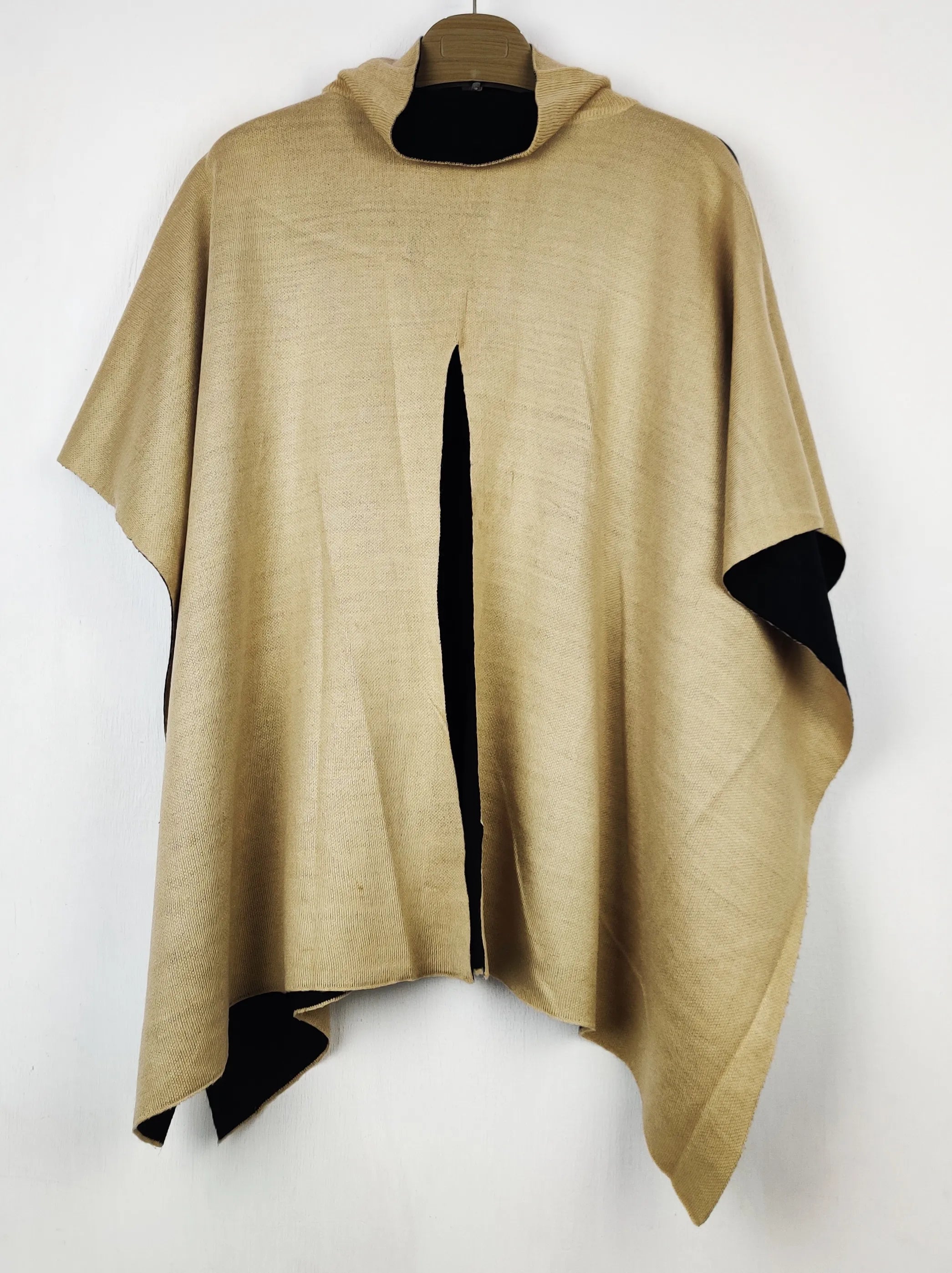 Buy online pre-used pre-loved 100% authentic & Original branded Marks & Spencer (CS-5386) available in Pakistan. Top international brands avilable.
