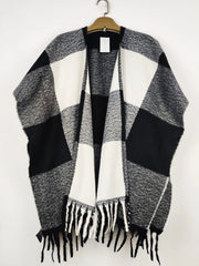 Buy online pre-used pre-loved 100% authentic & Original branded H&M (CS-5410) available in Pakistan. Top international brands avilable.