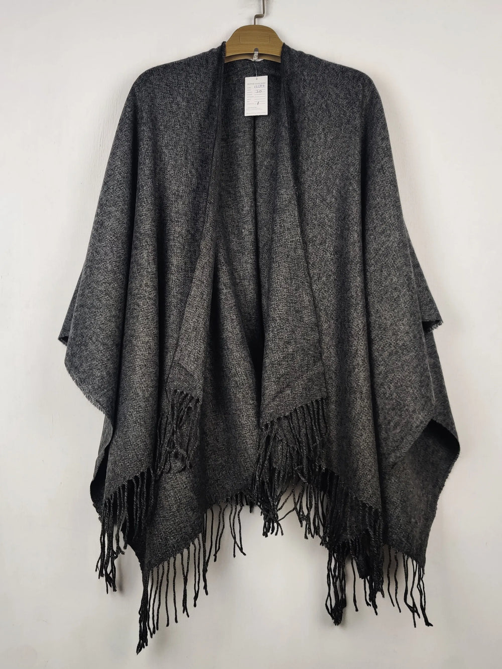 Buy online pre-used pre-loved 100% authentic & Original branded H&M (CS-5429) available in Pakistan. Top international brands avilable.