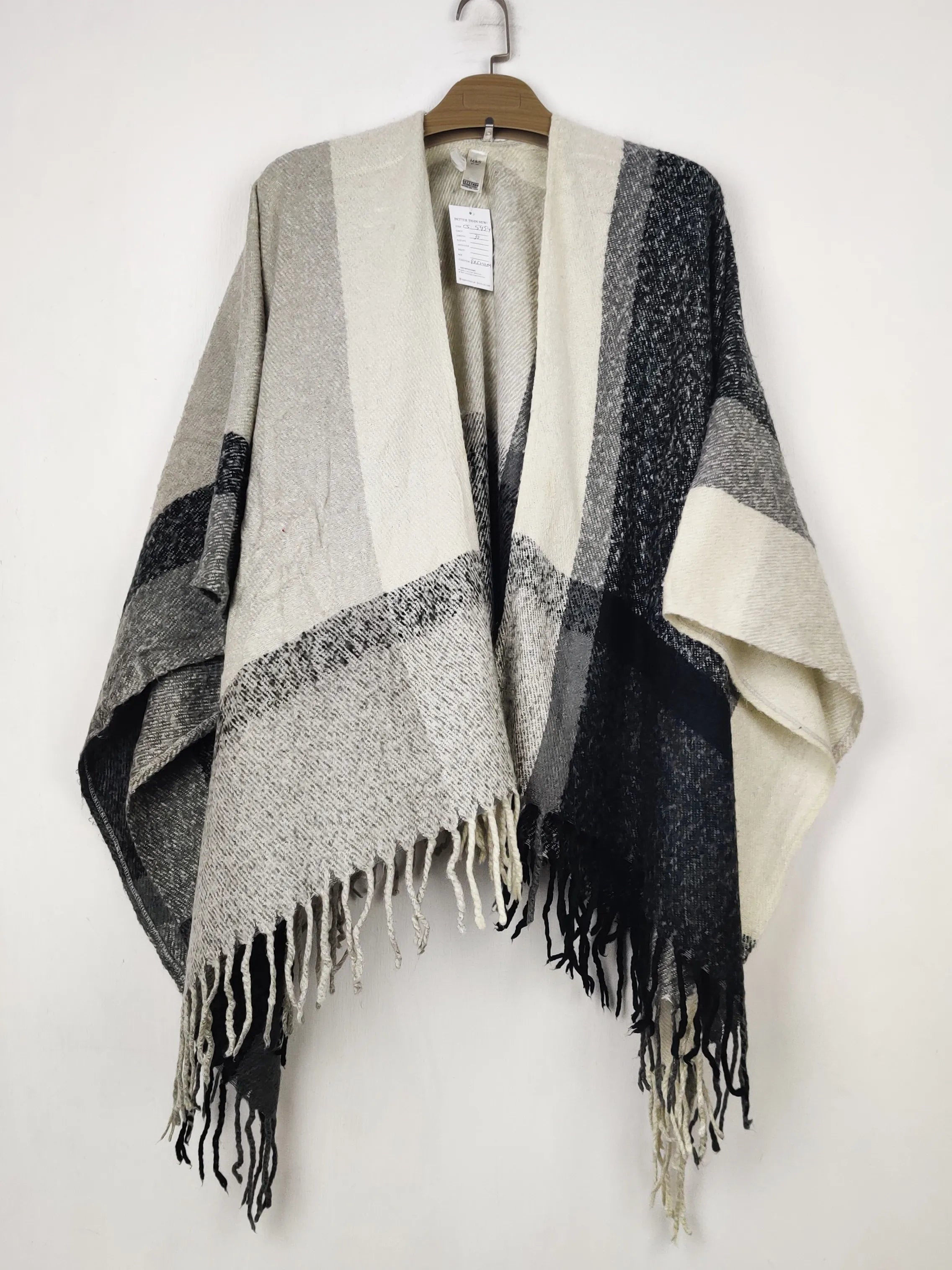 Buy online pre-used pre-loved 100% authentic & Original branded Marks & Spencer (CS-5454) available in Pakistan. Top international brands avilable.
