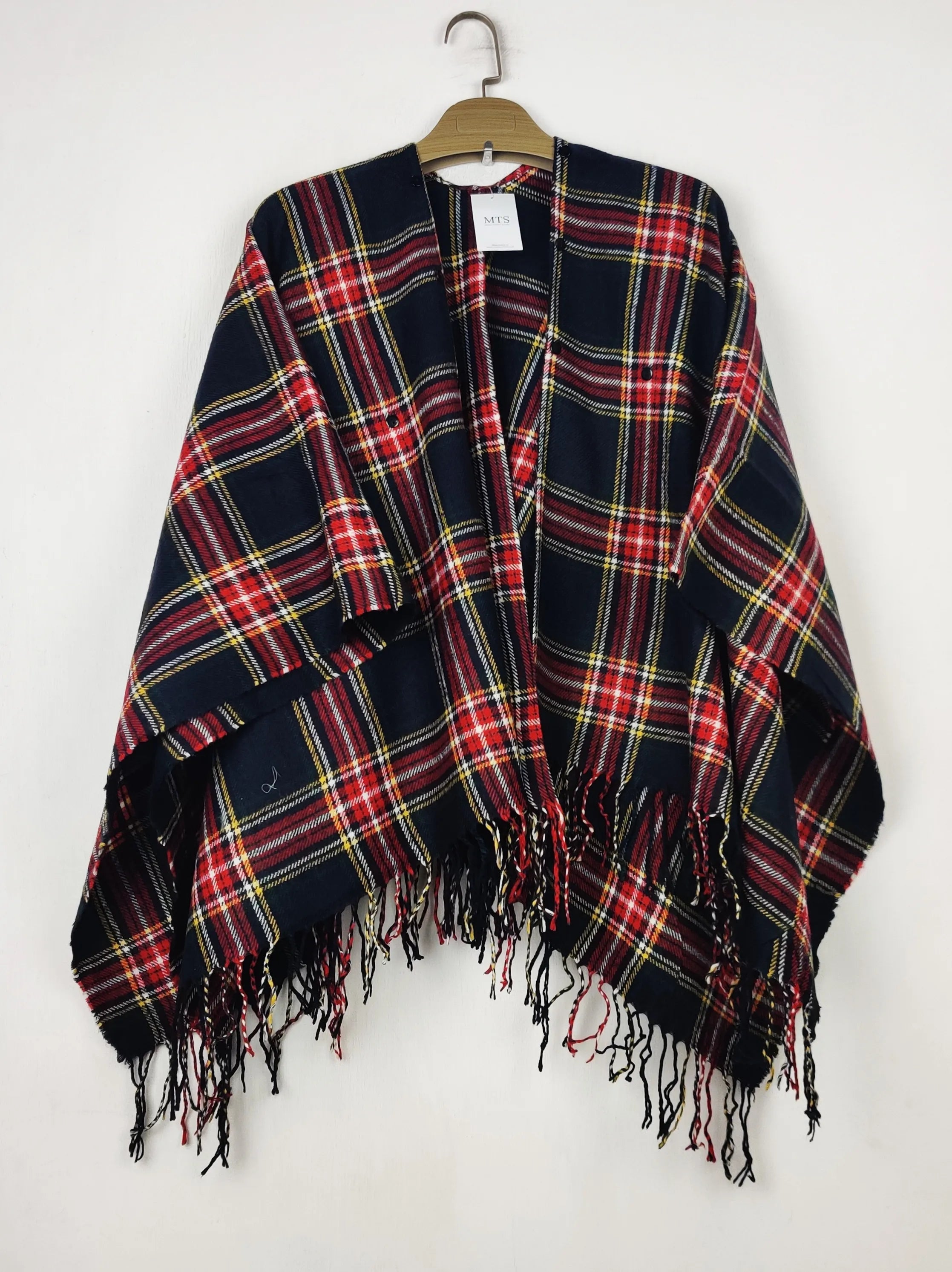 Buy online pre-used pre-loved 100% authentic & Original branded Unknown Brand (CS-5468) available in Pakistan. Top international brands avilable.