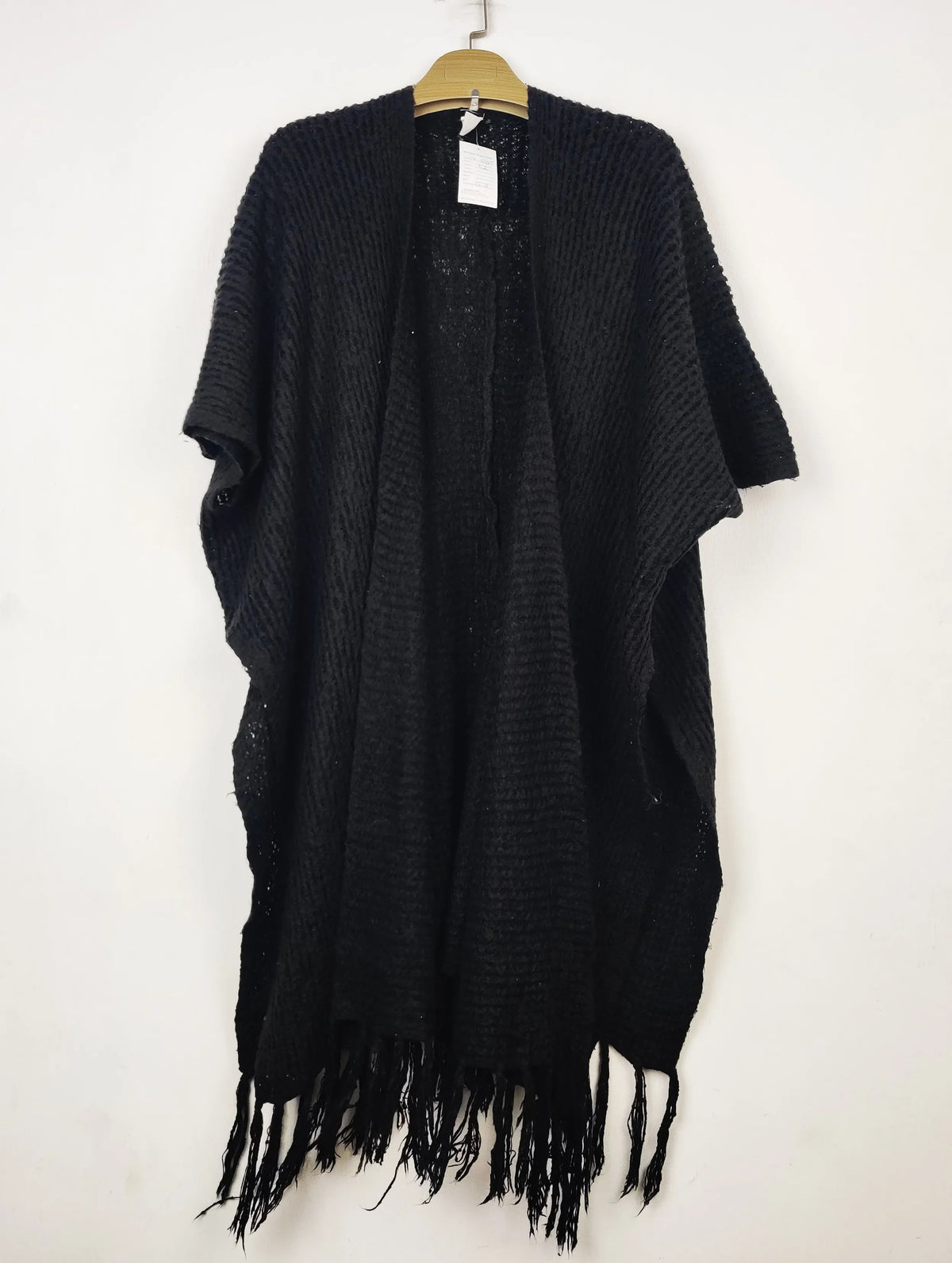 Buy online pre-used pre-loved 100% authentic & Original branded Unknown Brand (CS-5488) available in Pakistan. Top international brands avilable.