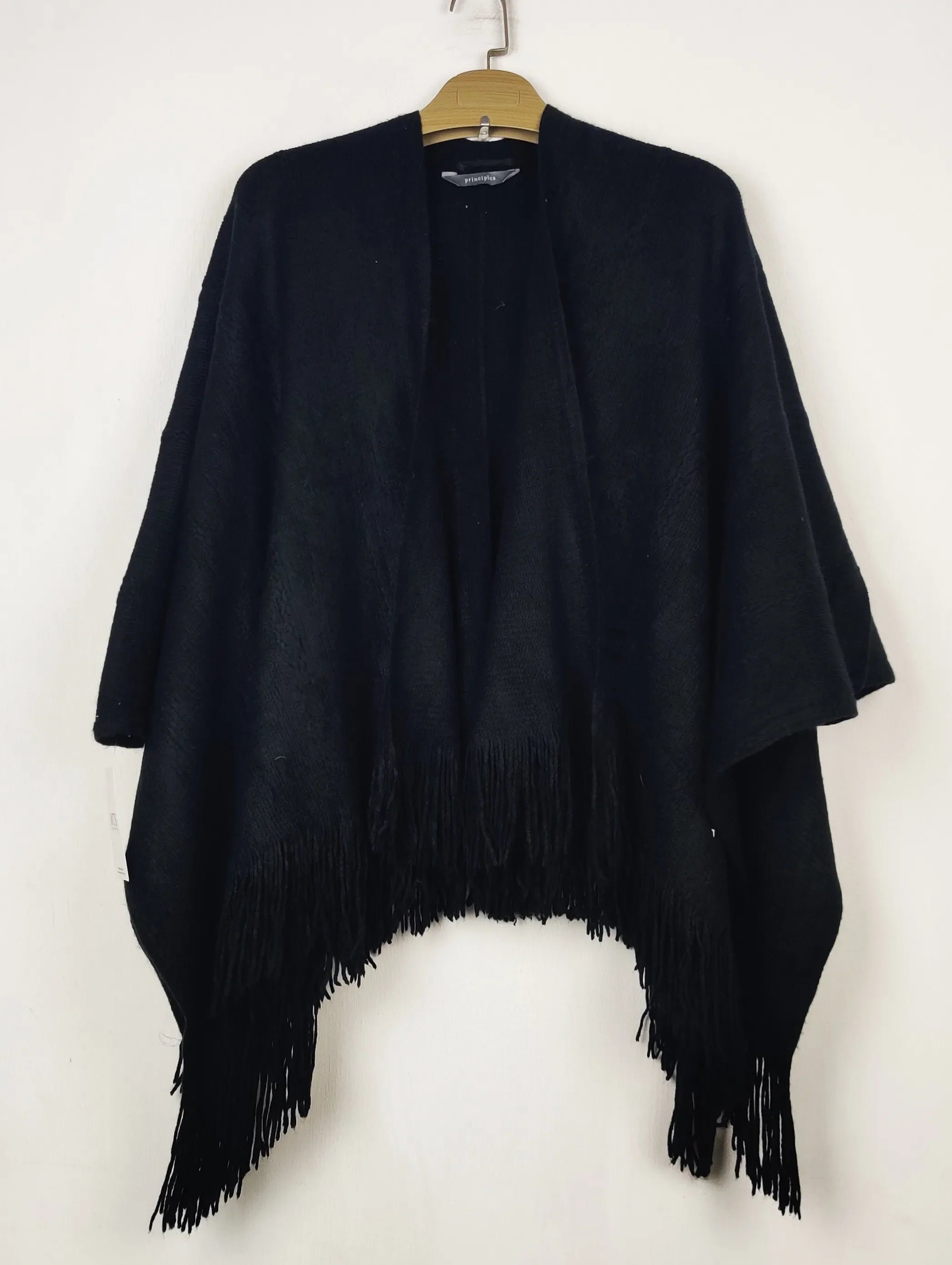 Buy online pre-used pre-loved 100% authentic & Original branded Unknown Brand (CS-5490) available in Pakistan. Top international brands avilable.