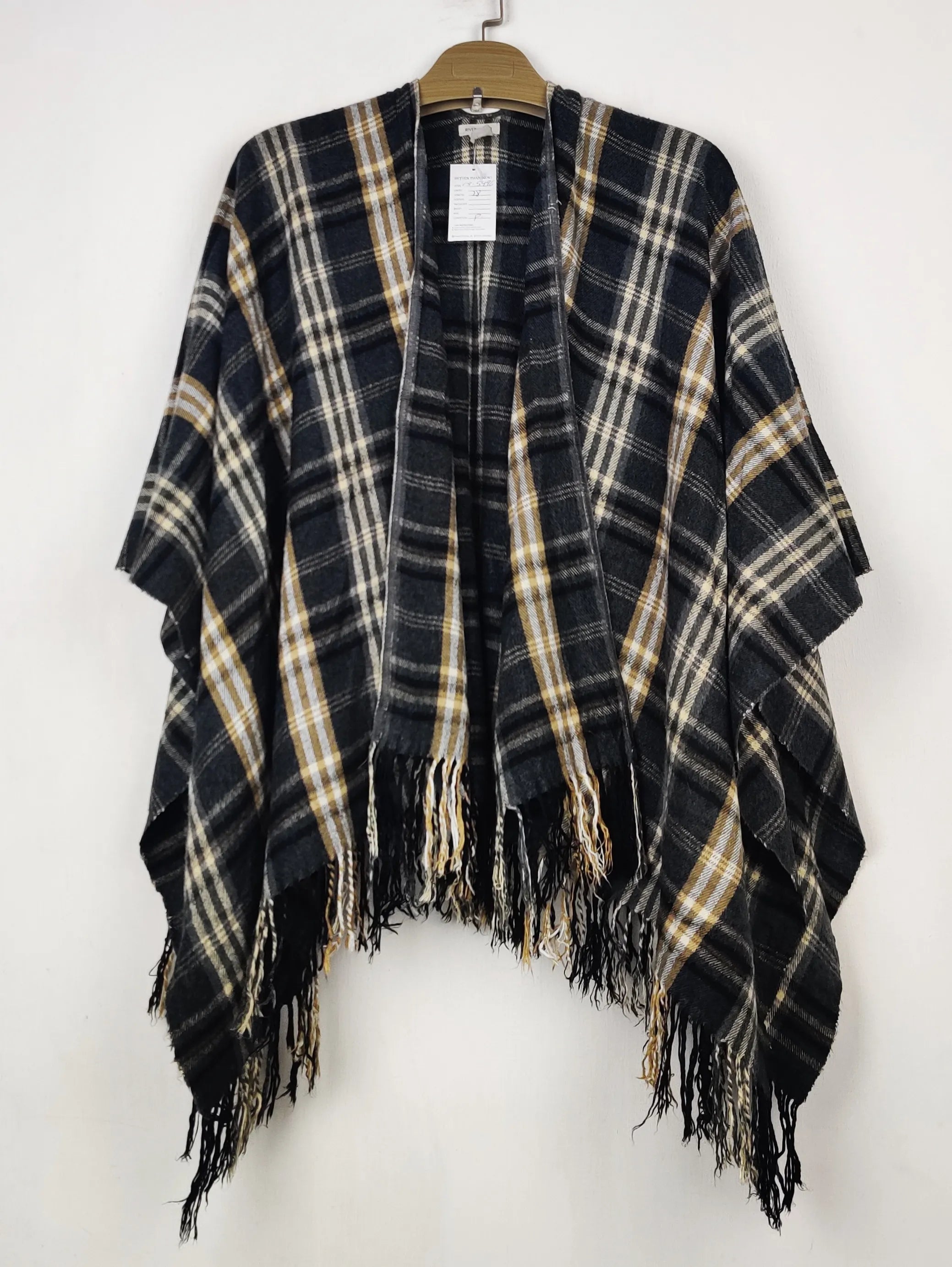 Buy online pre-used pre-loved 100% authentic & Original branded Unknown Brand (CS-5496) available in Pakistan. Top international brands avilable.