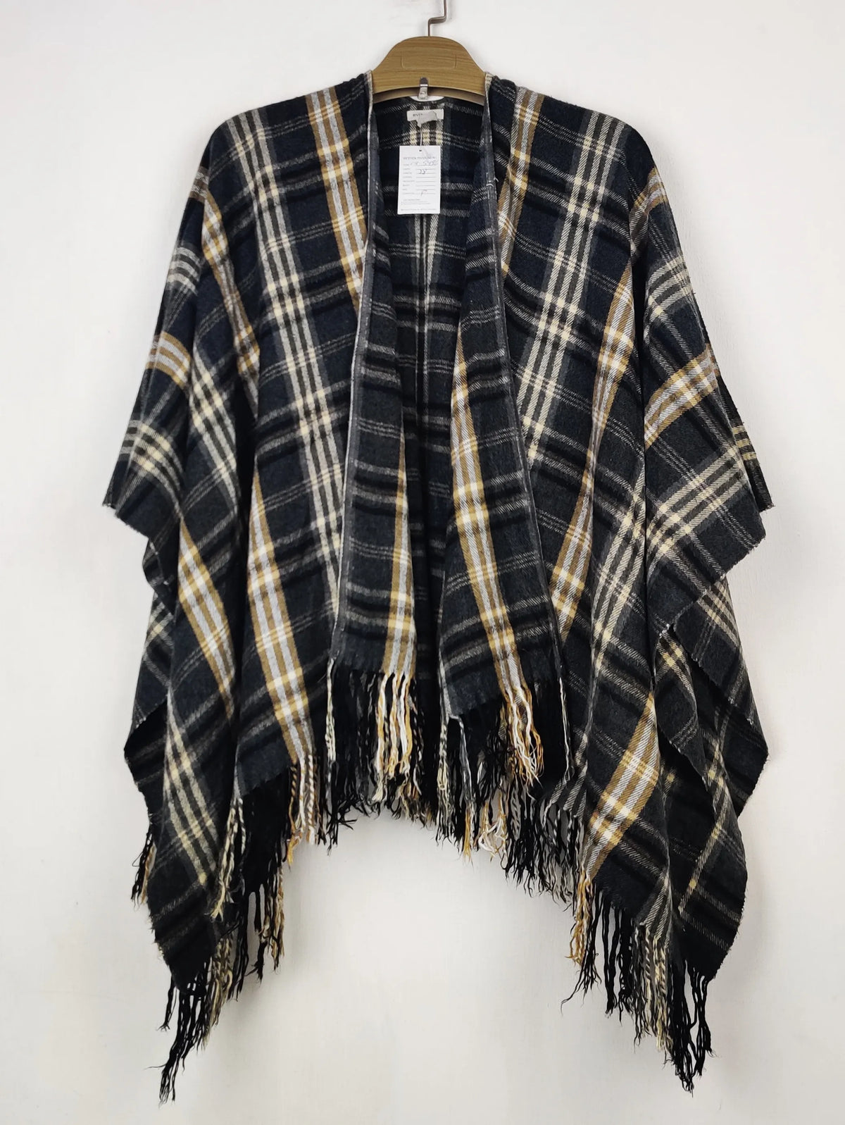 Buy online pre-used pre-loved 100% authentic & Original branded Unknown Brand (CS-5496) available in Pakistan. Top international brands avilable.