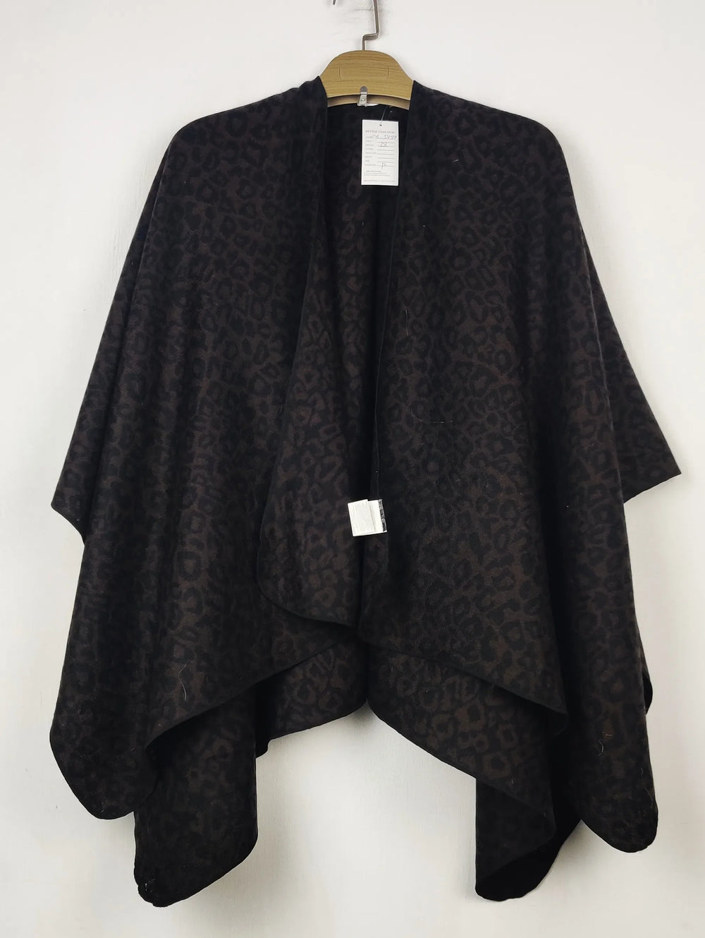 Buy online pre-used pre-loved 100% authentic & Original branded Zara (CS-5499) available in Pakistan. Top international brands avilable.