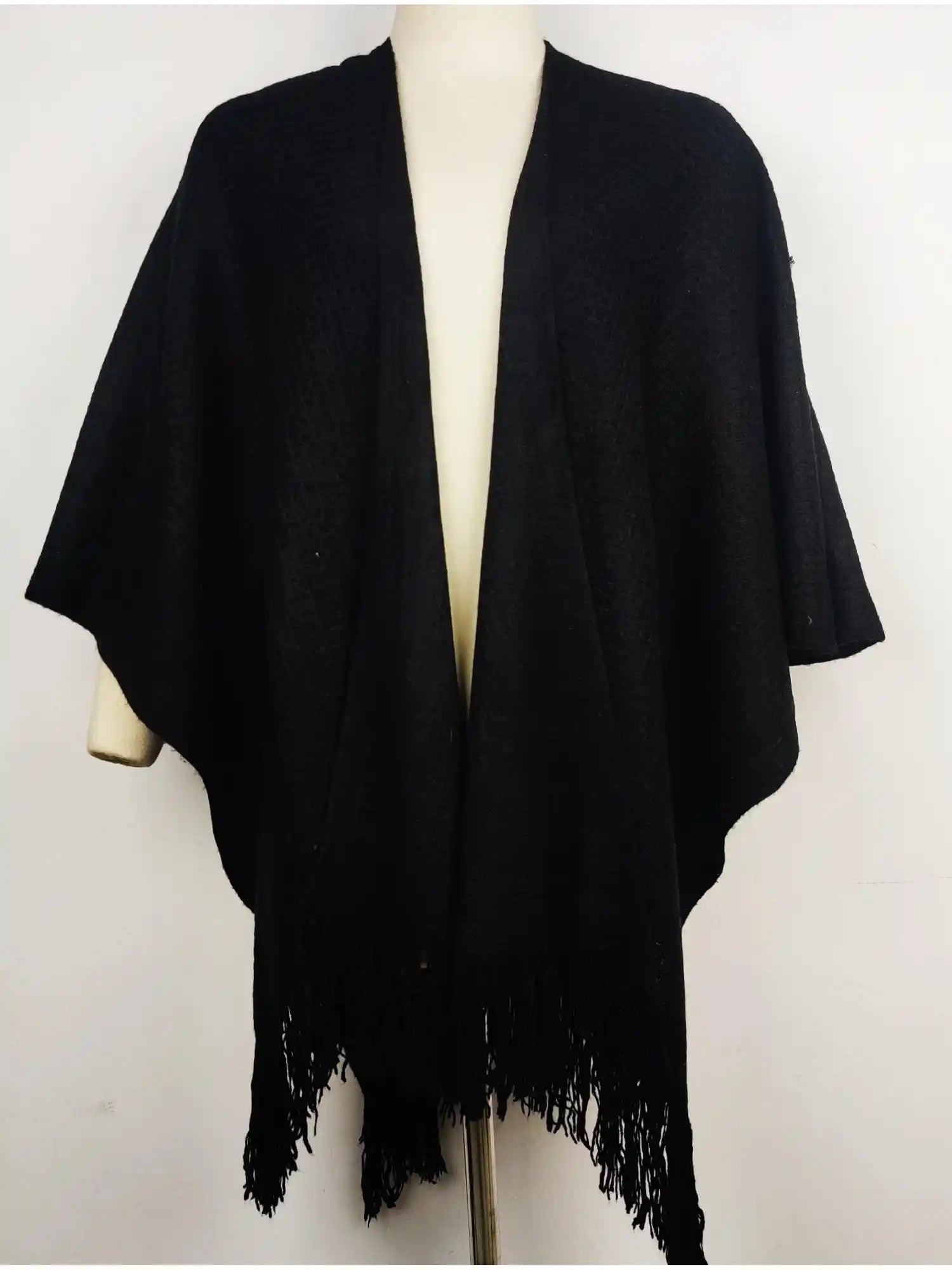 Buy online pre-used pre-loved 100% authentic & Original branded Marks & Spencer (CS-909) available in Pakistan. Top international brands avilable.