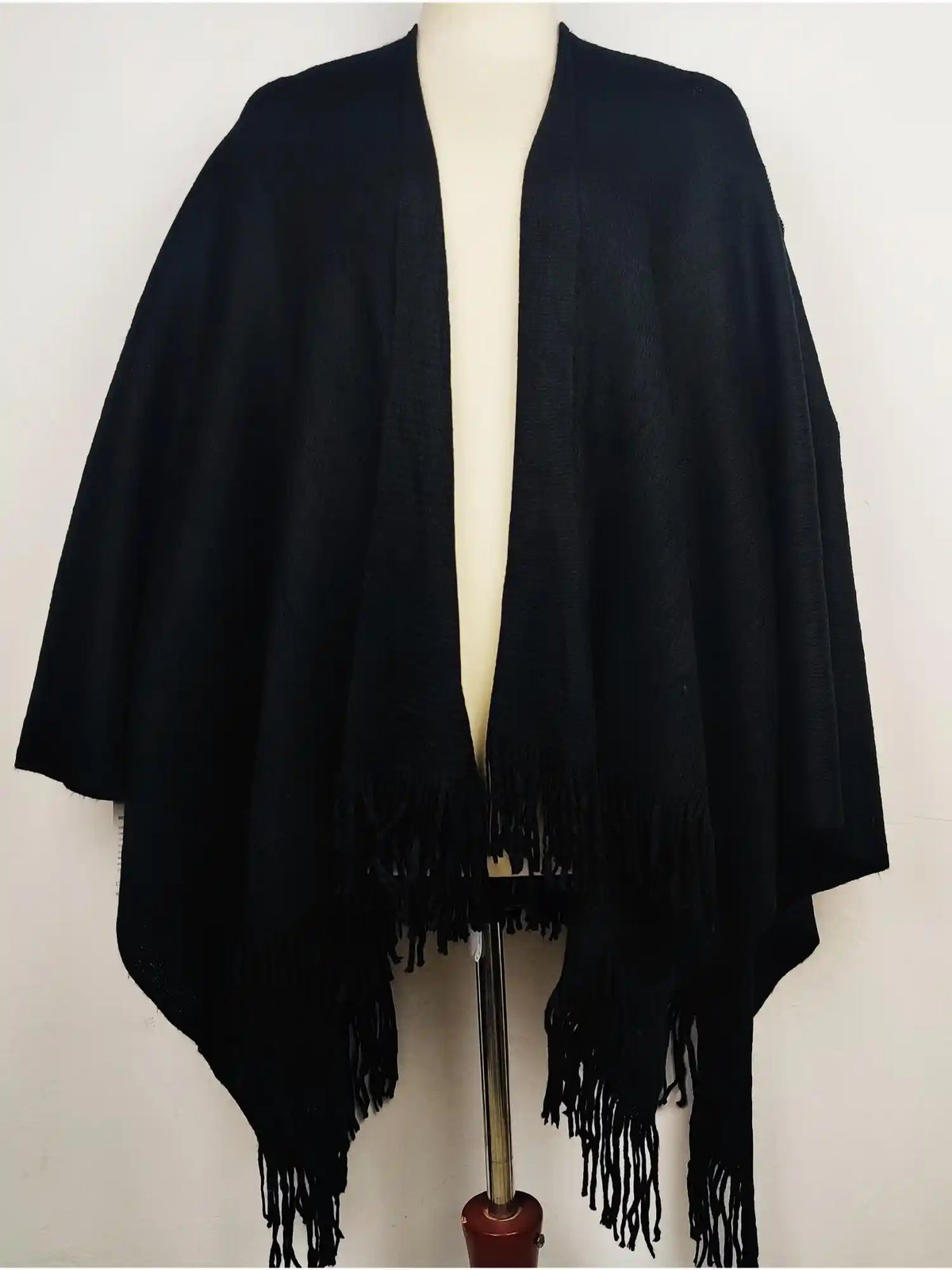 Buy online pre-used pre-loved 100% authentic & Original branded Unknown Brand (CS-959) available in Pakistan. Top international brands avilable.