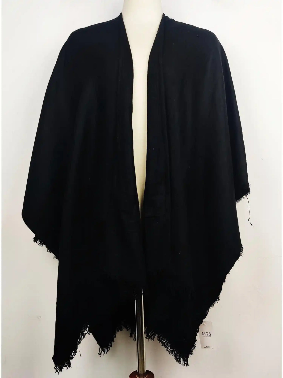 Buy online pre-used pre-loved 100% authentic & Original branded Esmara (CS-982) available in Pakistan. Top international brands avilable.