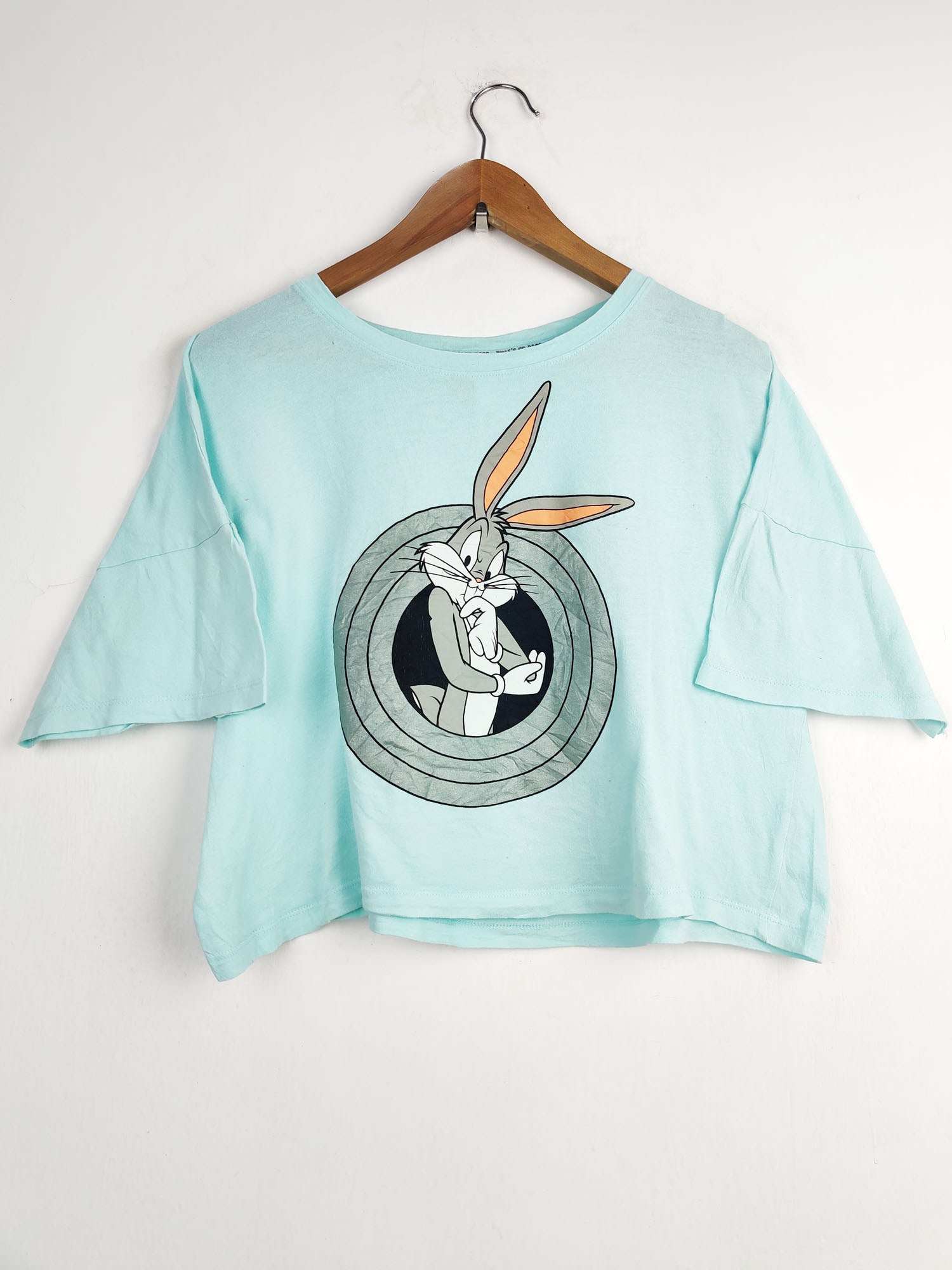 Buy online pre-used pre-loved 100% authentic & Original branded Looney Tunes (CT-08) available in Pakistan. Top international brands avilable.