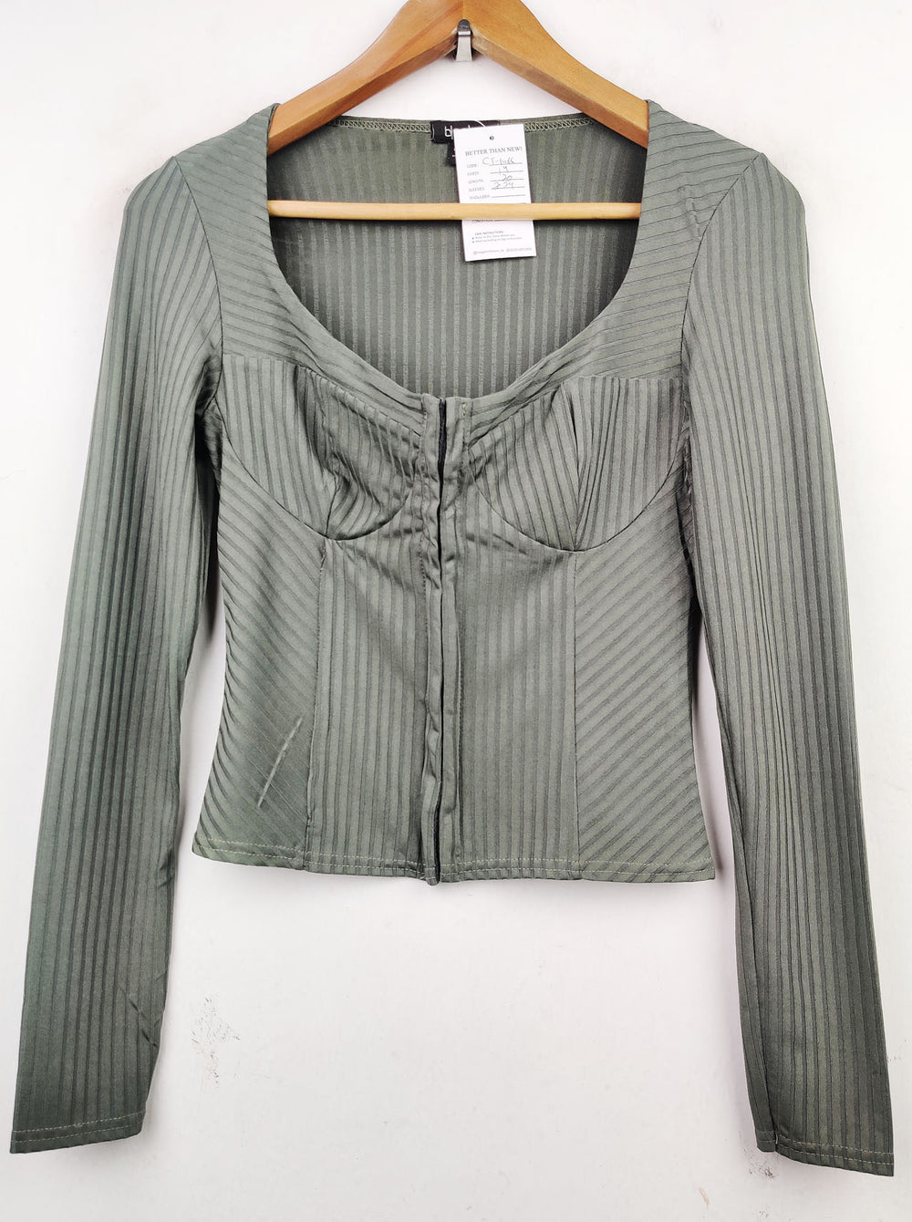 Buy online pre-used pre-loved 100% authentic & Original branded Boohoo (CT-1066) available in Pakistan. Top international brands avilable.