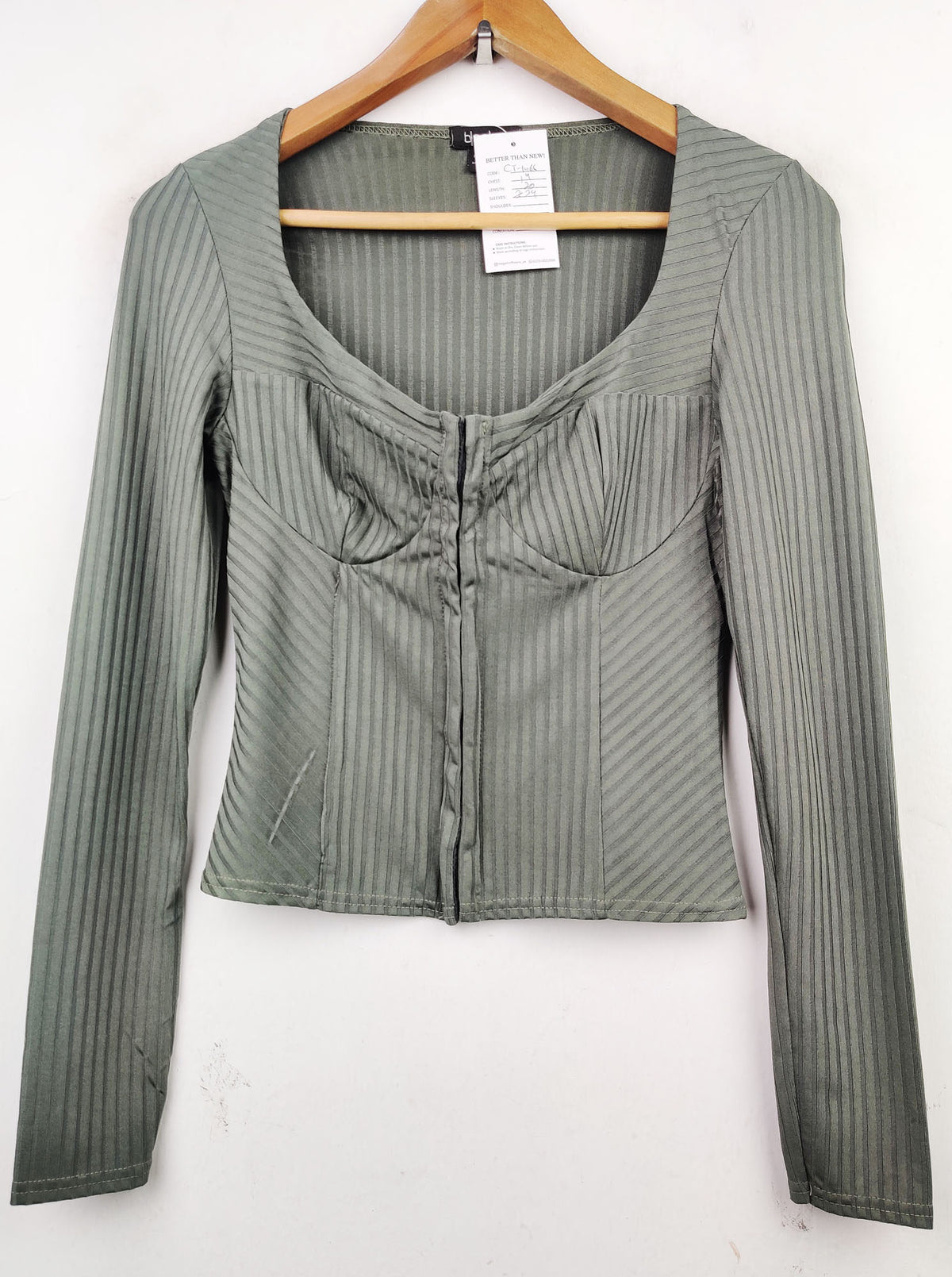 Buy online pre-used pre-loved 100% authentic & Original branded Boohoo (CT-1066) available in Pakistan. Top international brands avilable.