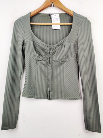 Buy online pre-used pre-loved 100% authentic & Original branded Boohoo (CT-1066) available in Pakistan. Top international brands avilable.