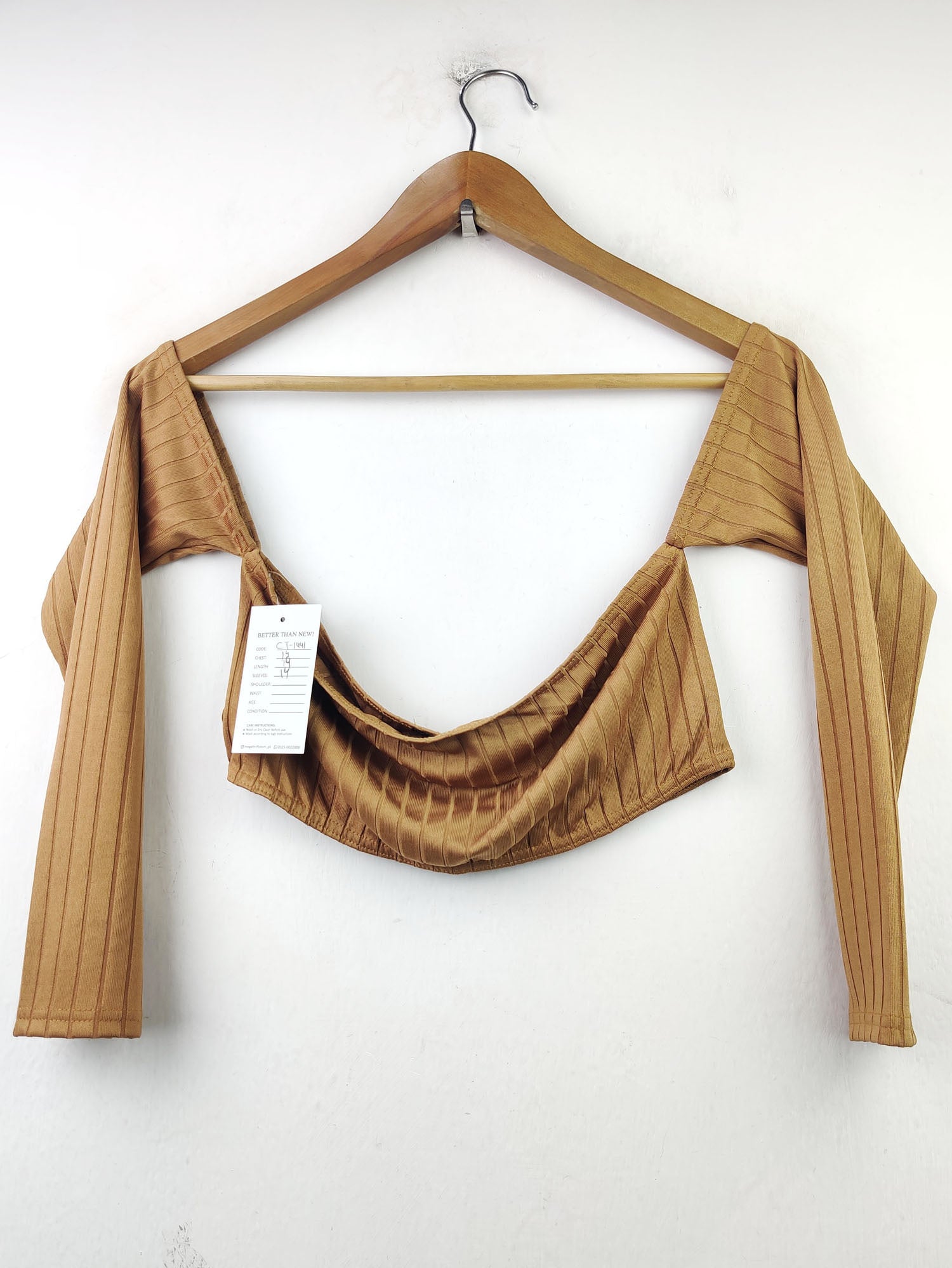Buy online pre-used pre-loved 100% authentic & Original branded Boohoo (CT-1441) available in Pakistan. Top international brands avilable.