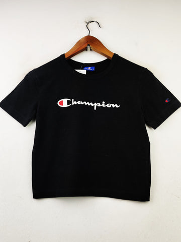 Buy online pre-used pre-loved 100% authentic & Original branded Champion (CT-1460) available in Pakistan. Top international brands avilable.