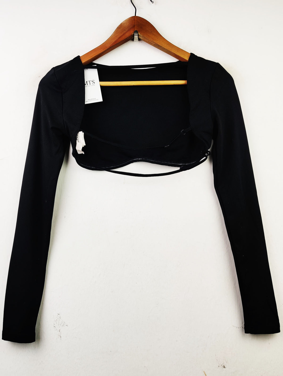 Buy online pre-used pre-loved 100% authentic & Original branded Shein (CT-1465) available in Pakistan. Top international brands avilable.