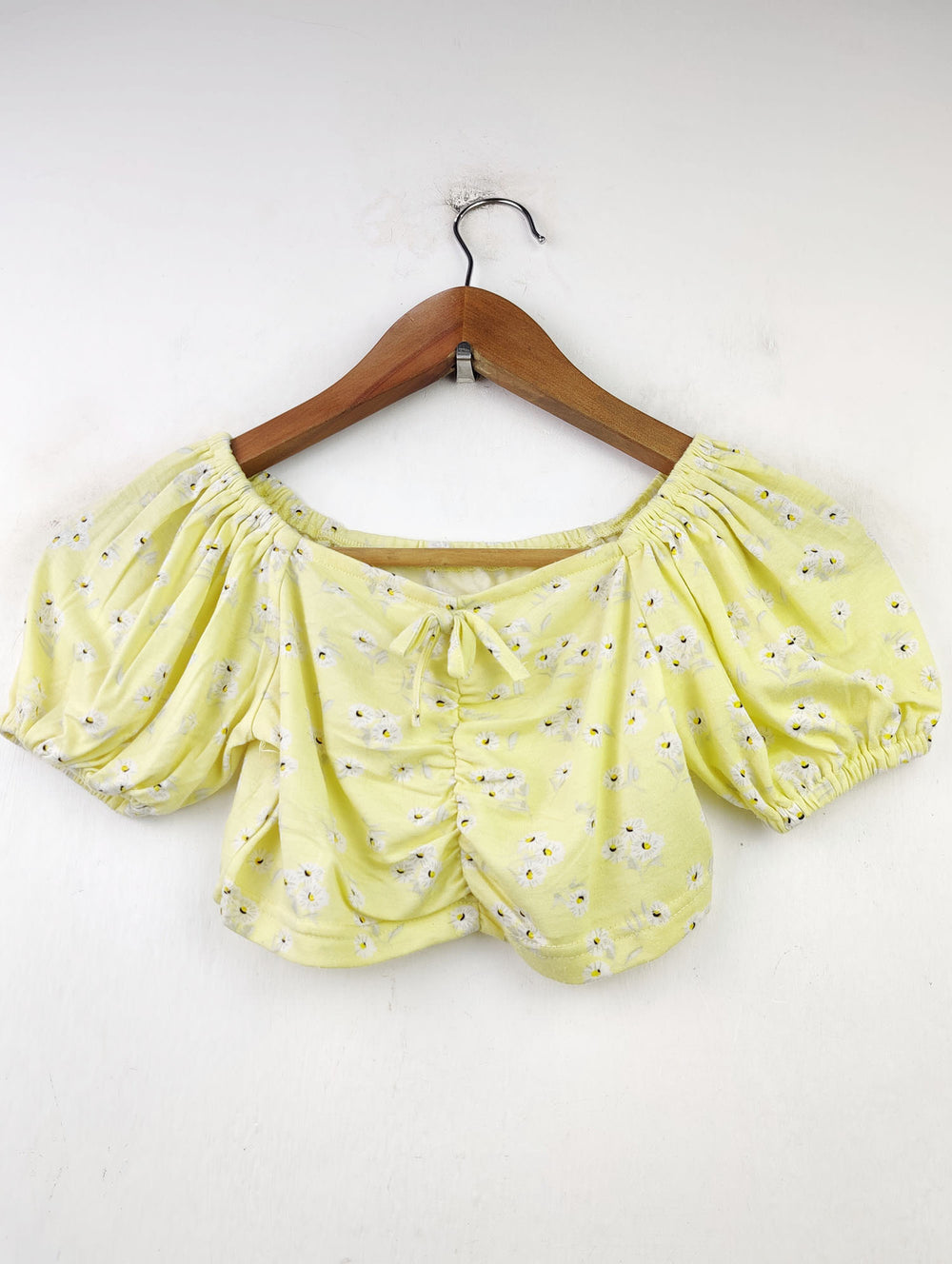 Buy online pre-used pre-loved 100% authentic & Original branded Shein (CT-1483) available in Pakistan. Top international brands avilable.