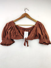 Buy online pre-used pre-loved 100% authentic & Original branded Shein (CT-1546) available in Pakistan. Top international brands avilable.