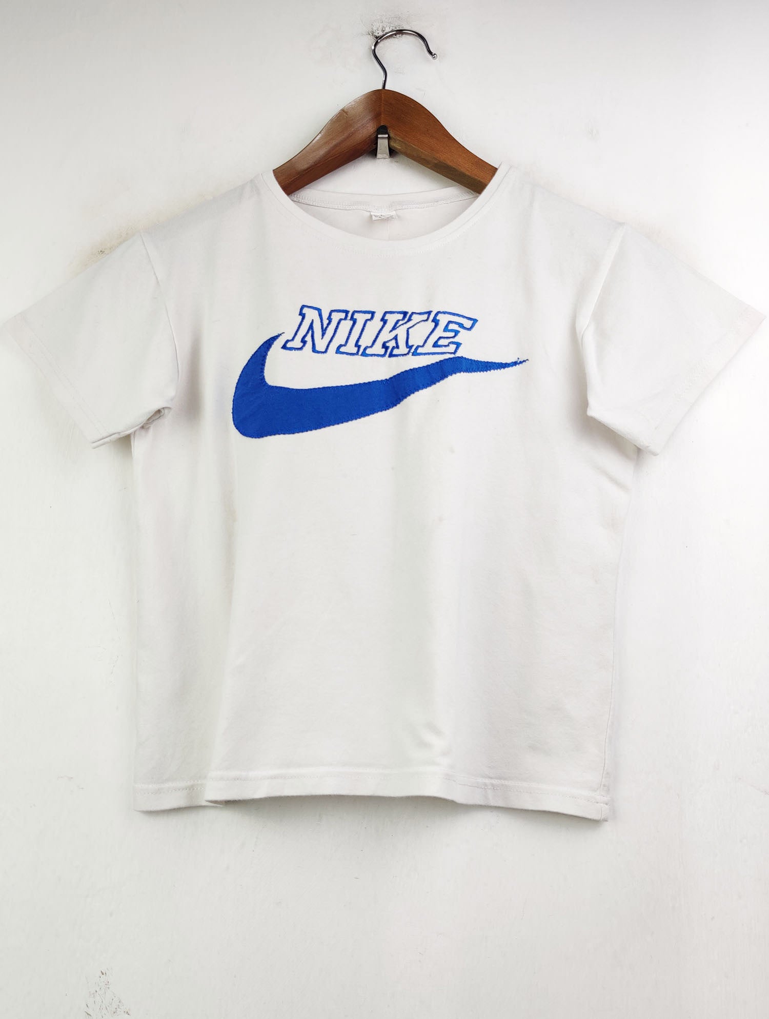 Buy online pre-used pre-loved 100% authentic & Original branded Nike (CT-1594) available in Pakistan. Top international brands avilable.