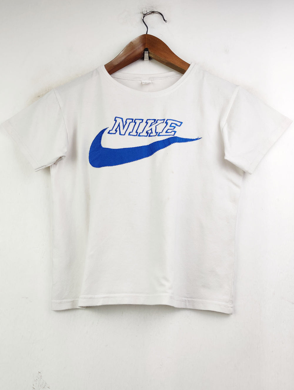 Buy online pre-used pre-loved 100% authentic & Original branded Nike (CT-1594) available in Pakistan. Top international brands avilable.