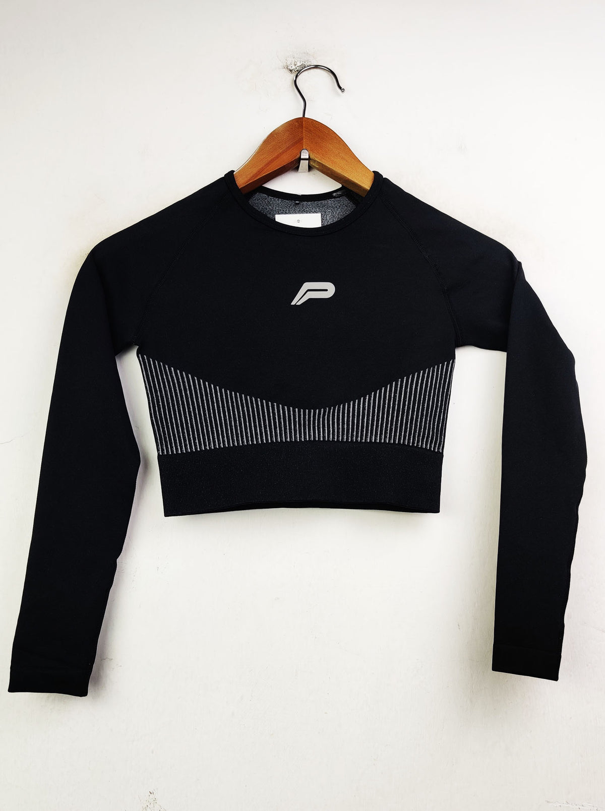 Buy online pre-used pre-loved 100% authentic & Original branded Pursue (CT-1764) available in Pakistan. Top international brands avilable.