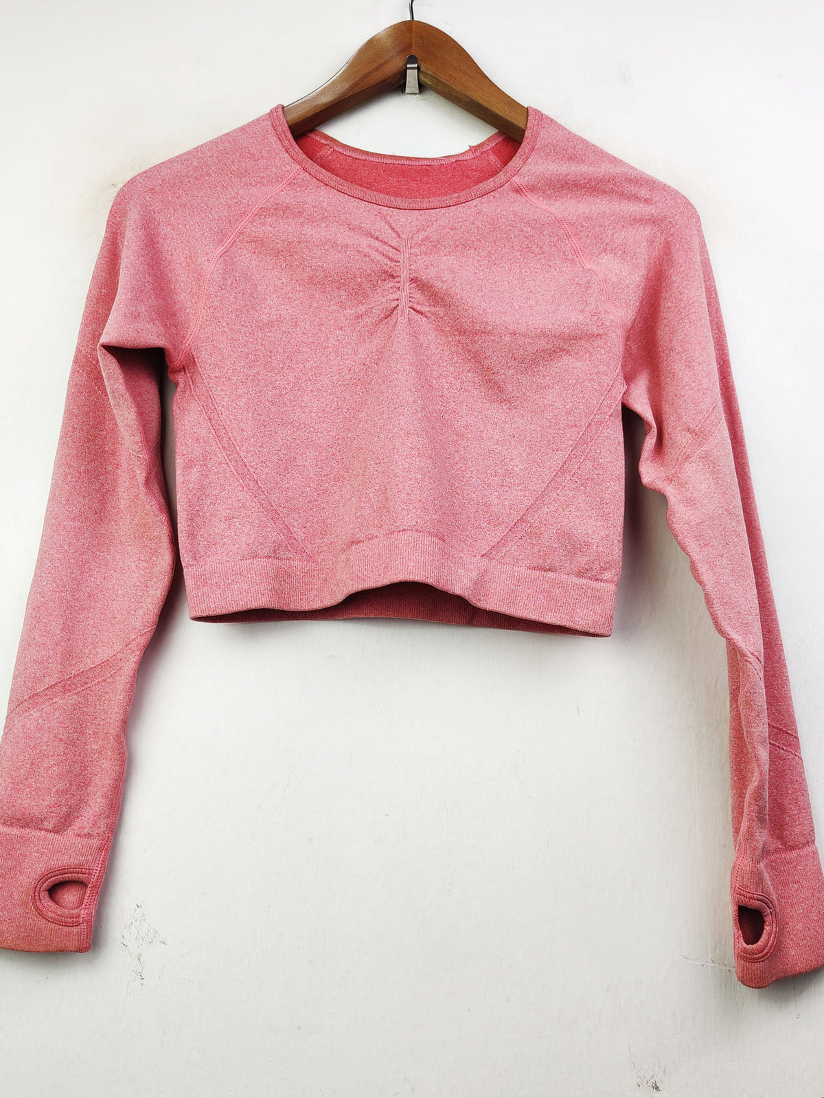 Buy online pre-used pre-loved 100% authentic & Original branded Unknown Brand (CT-1914) available in Pakistan. Top international brands avilable.