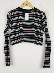 Buy online pre-used pre-loved 100% authentic & Original branded Urban Outfitters (CT-2069) available in Pakistan. Top international brands avilable.