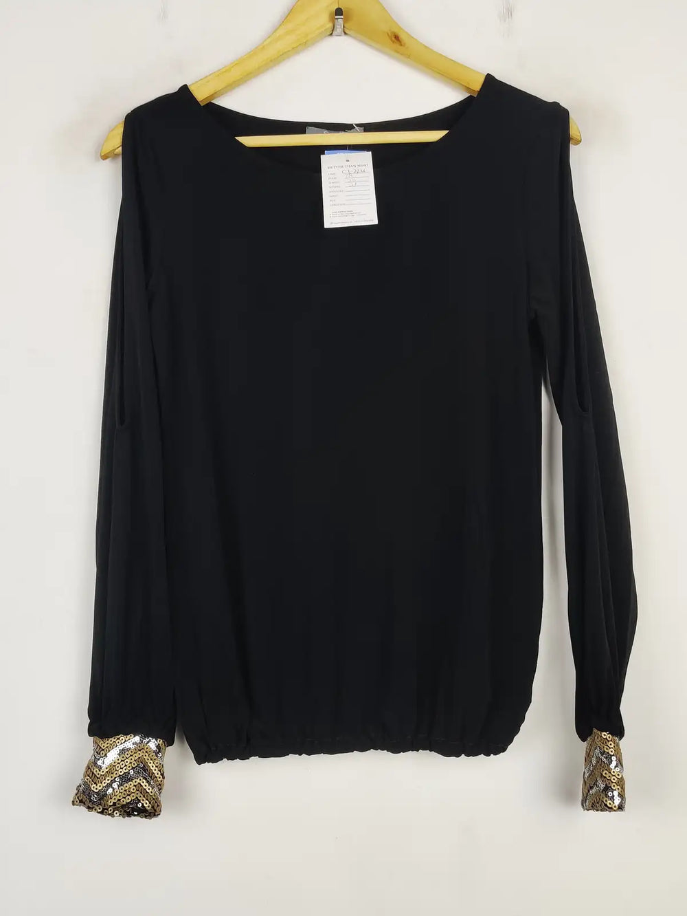 Buy online pre-used pre-loved 100% authentic & Original branded South (CT-2236) available in Pakistan. Top international brands avilable.