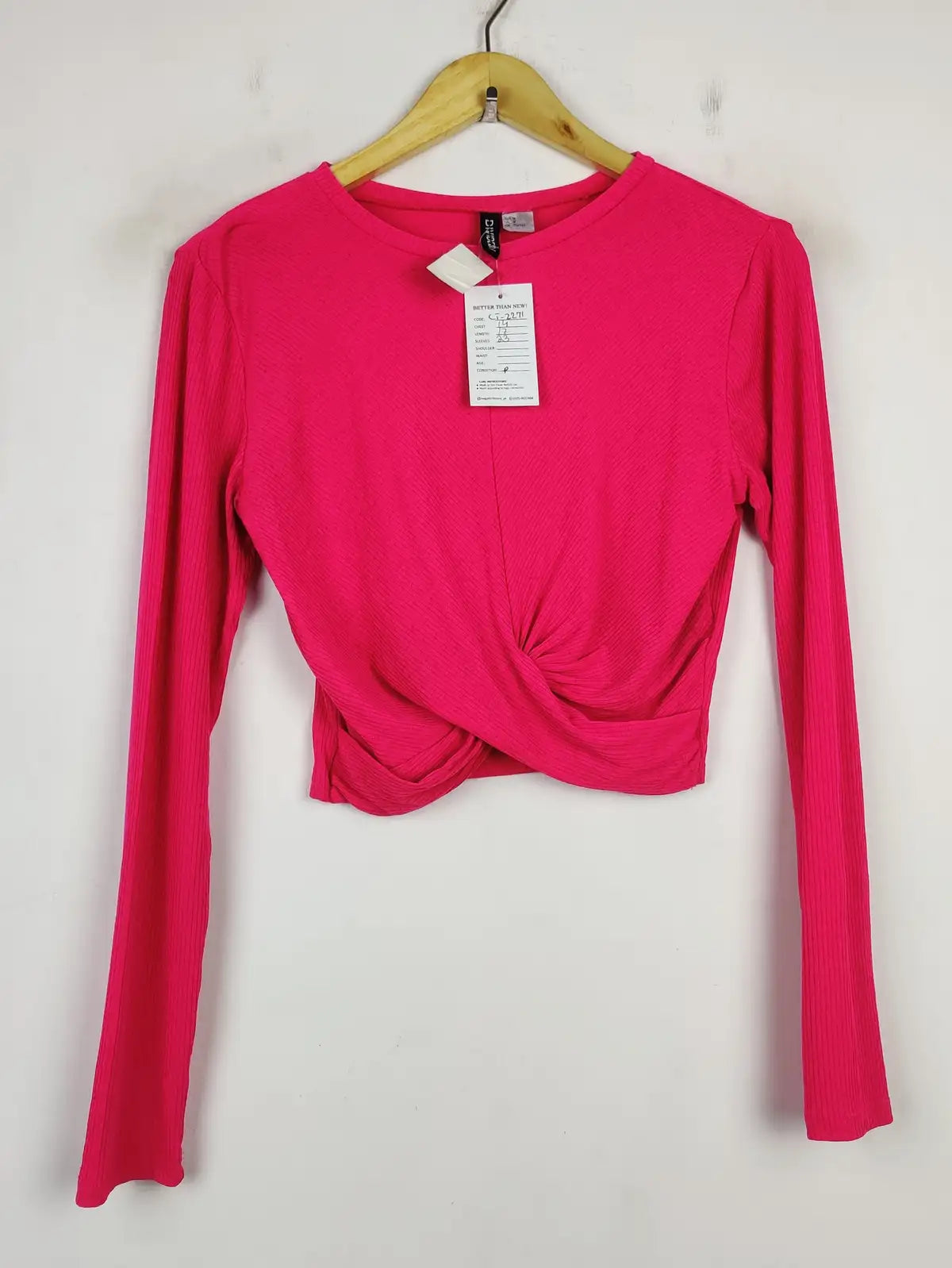 Buy online pre-used pre-loved 100% authentic & Original branded H&M (CT-2271) available in Pakistan. Top international brands avilable.