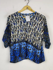 Buy online pre-used pre-loved 100% authentic & Original branded Unknown Brand (CT-2352) available in Pakistan. Top international brands avilable.