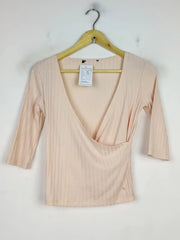 Buy online pre-used pre-loved 100% authentic & Original branded Unknown Brand (CT-2358) available in Pakistan. Top international brands avilable.
