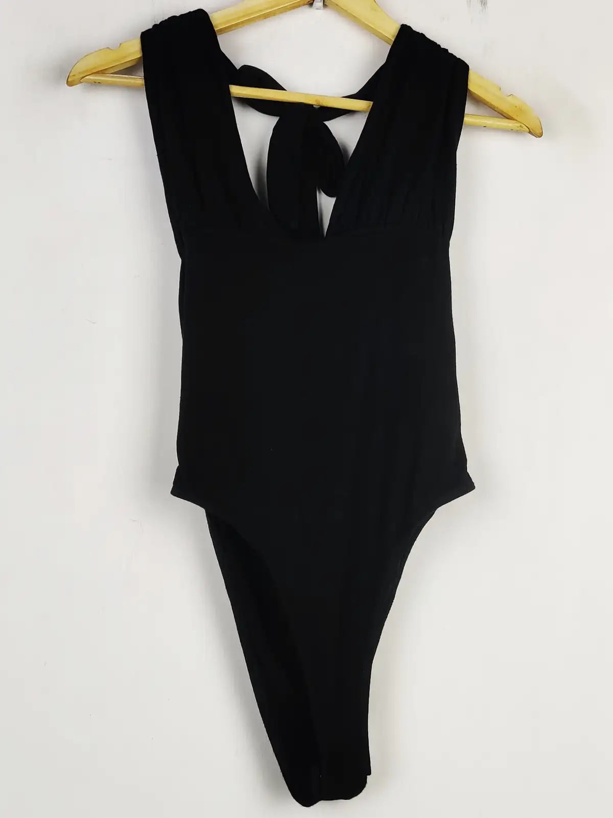 Buy online pre-used pre-loved 100% authentic & Original branded Shein (CT-2584) available in Pakistan. Top international brands avilable.