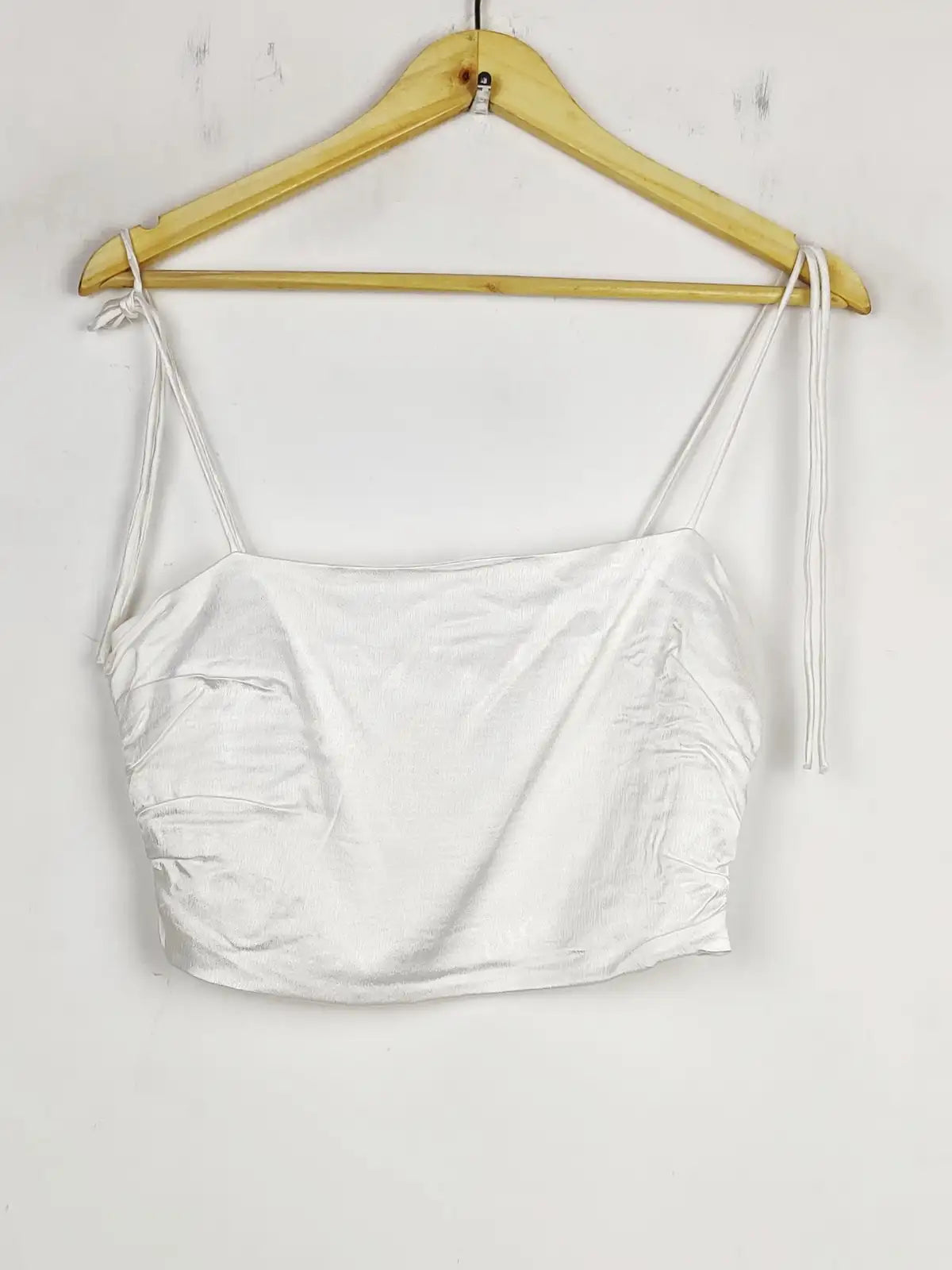 Buy online pre-used pre-loved 100% authentic & Original branded Zara (CT-2612) available in Pakistan. Top international brands avilable.