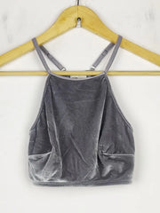 Buy online pre-used pre-loved 100% authentic & Original branded H&M (CT-2753) available in Pakistan. Top international brands avilable.