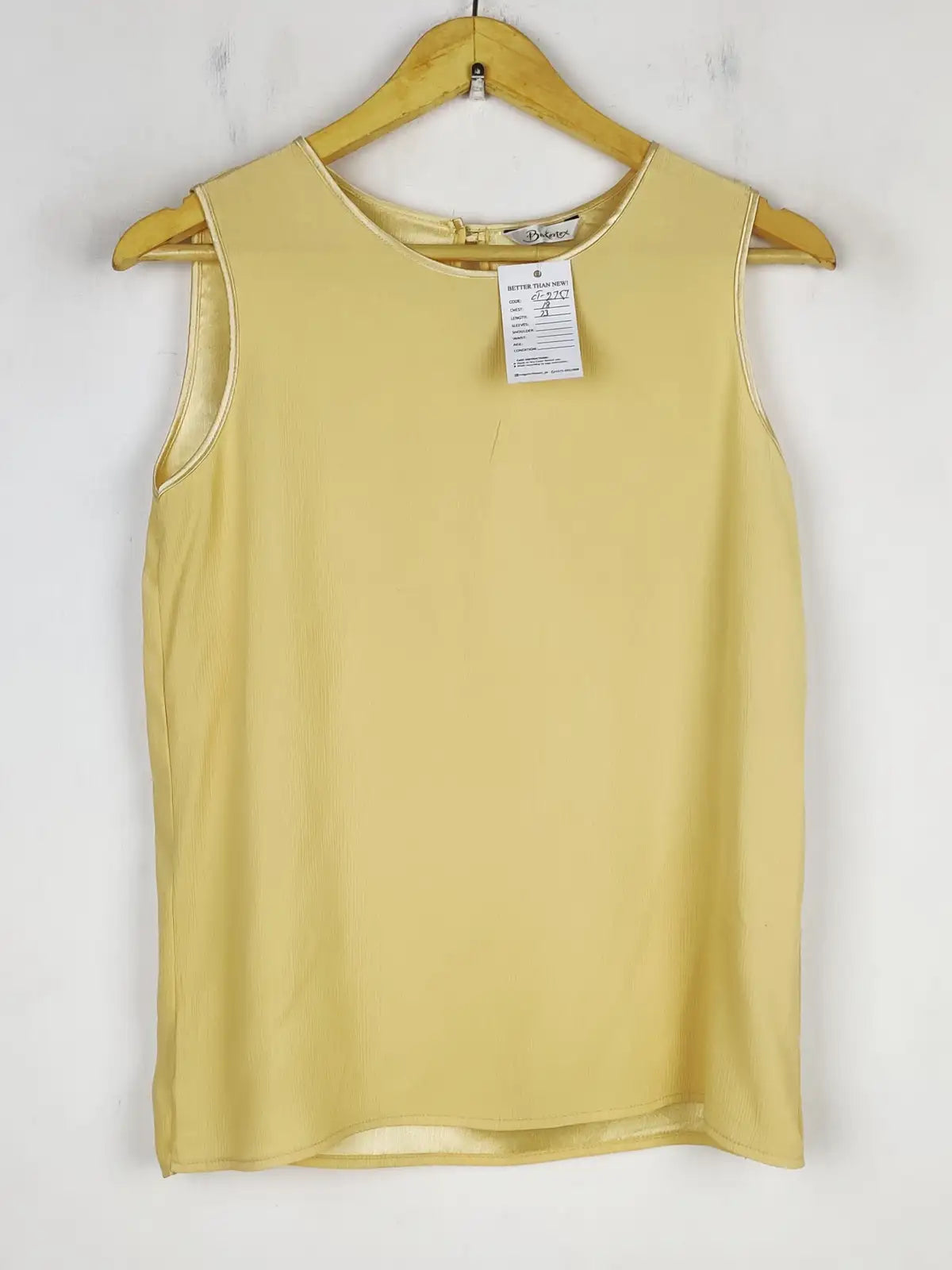 Buy online pre-used pre-loved 100% authentic & Original branded Berkertex (CT-2757) available in Pakistan. Top international brands avilable.