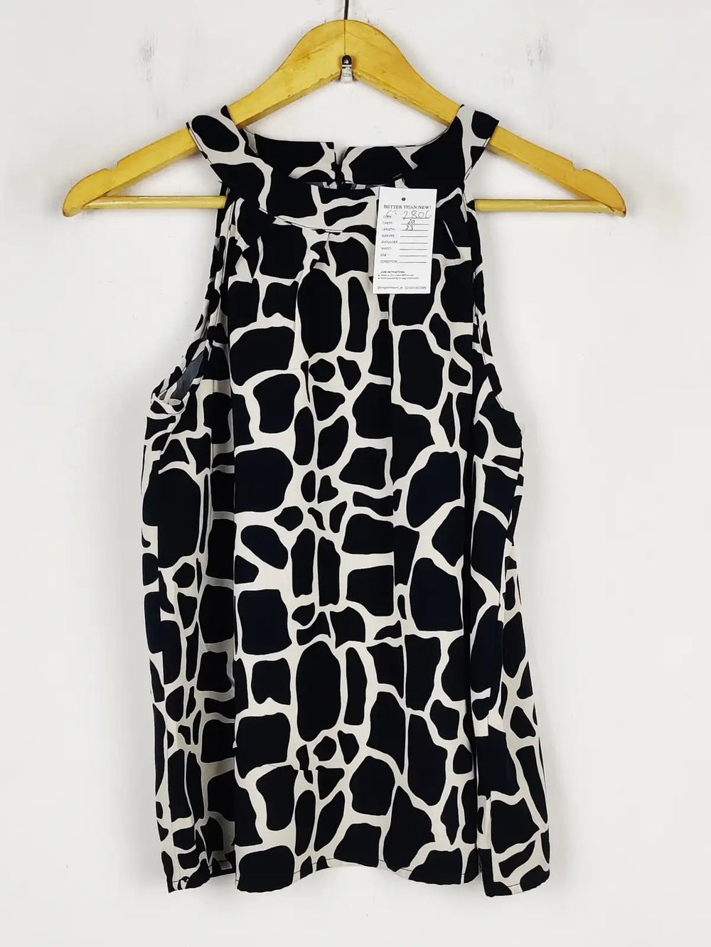 Buy online pre-used pre-loved 100% authentic & Original branded Shein (CT-2806) available in Pakistan. Top international brands avilable.