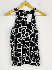 Buy online pre-used pre-loved 100% authentic & Original branded Shein (CT-2806) available in Pakistan. Top international brands avilable.
