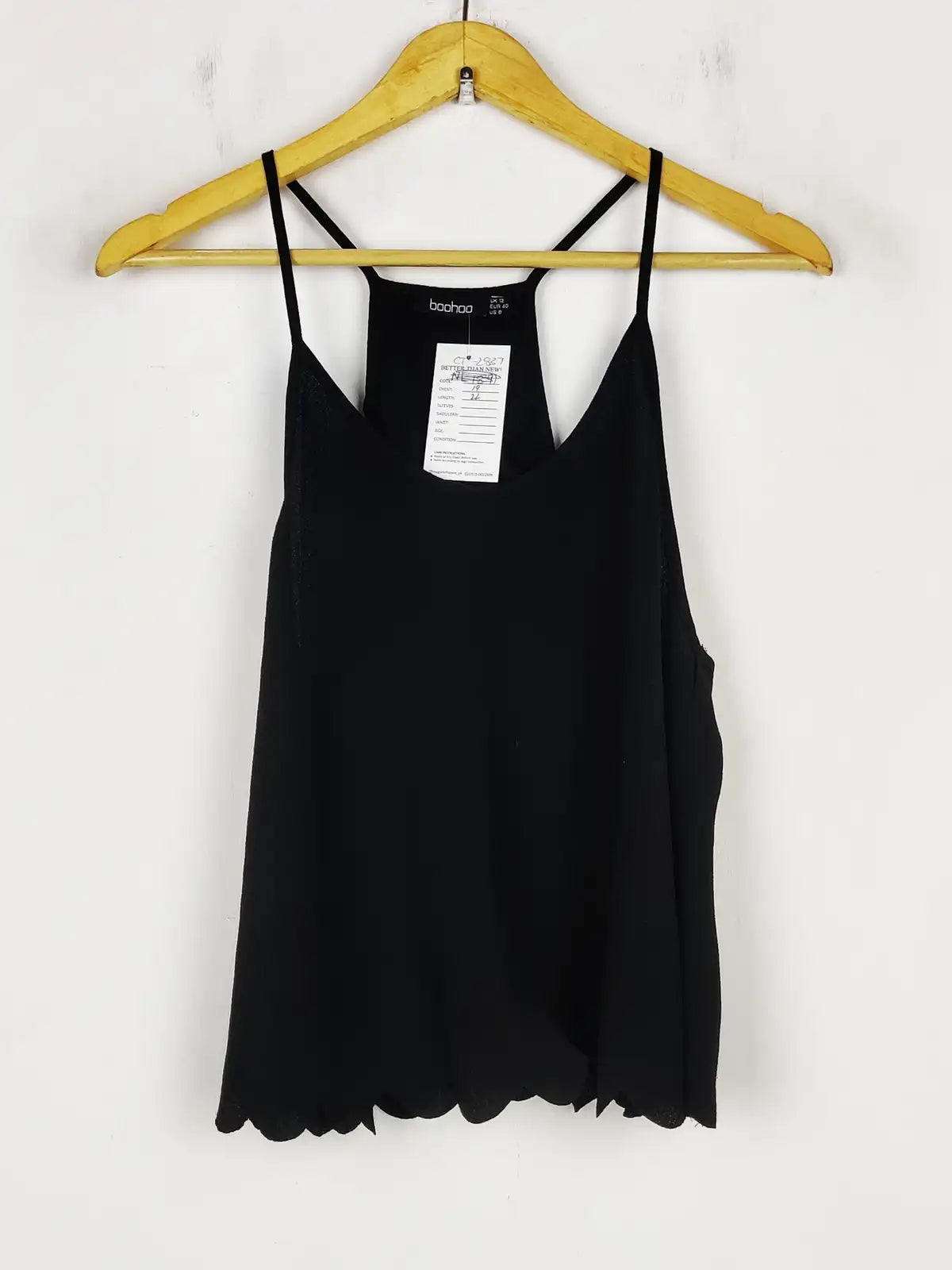 Buy online pre-used pre-loved 100% authentic & Original branded Boohoo (CT-2837) available in Pakistan. Top international brands avilable.