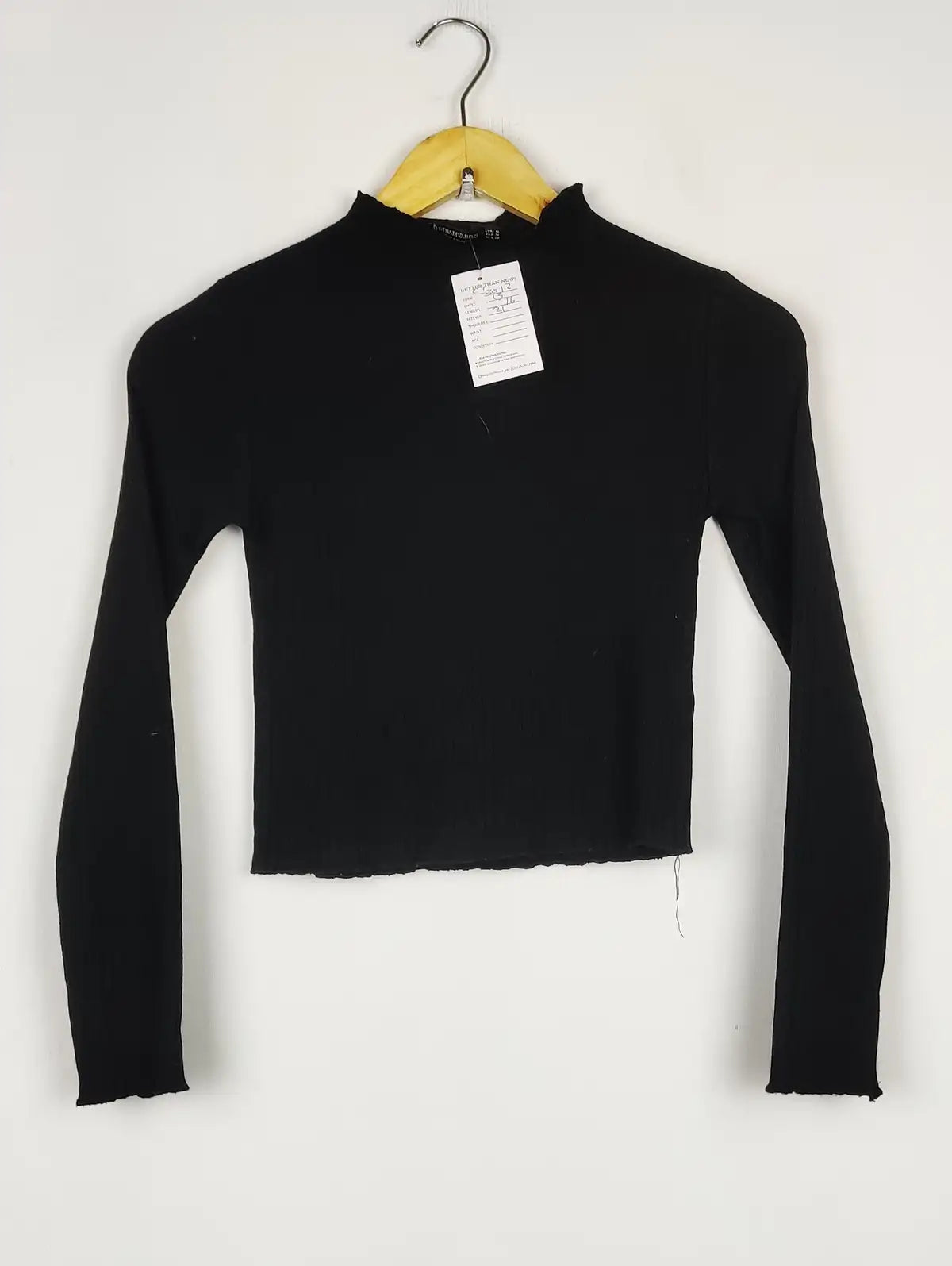 Buy online pre-used pre-loved 100% authentic & Original branded Stradivarius (CT-3012) available in Pakistan. Top international brands avilable.