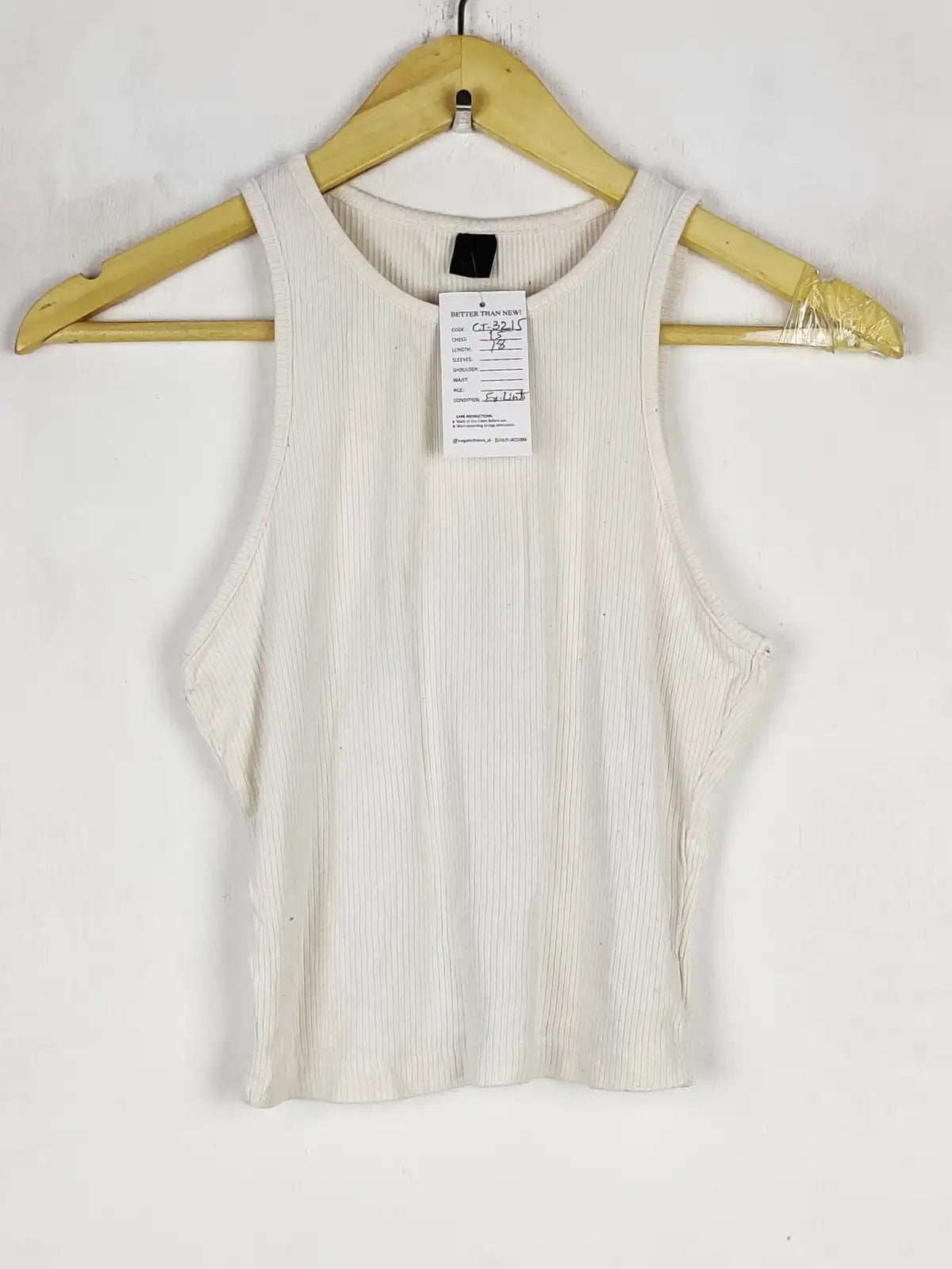 Buy online pre-used pre-loved 100% authentic & Original branded Unknown Brand (CT-3215) available in Pakistan. Top international brands avilable.