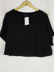 Buy online pre-used pre-loved 100% authentic & Original branded H&M (CT-3277) available in Pakistan. Top international brands avilable.