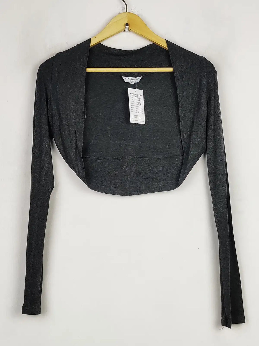 Buy online pre-used pre-loved 100% authentic & Original branded New Look (CT-3325) available in Pakistan. Top international brands avilable.