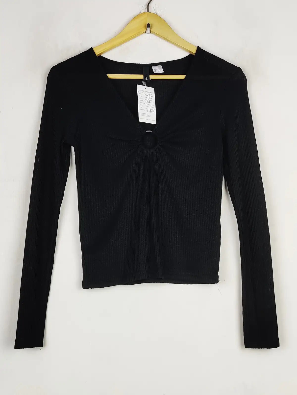 Buy online pre-used pre-loved 100% authentic & Original branded Unknown Brand (CT-3342) available in Pakistan. Top international brands avilable.