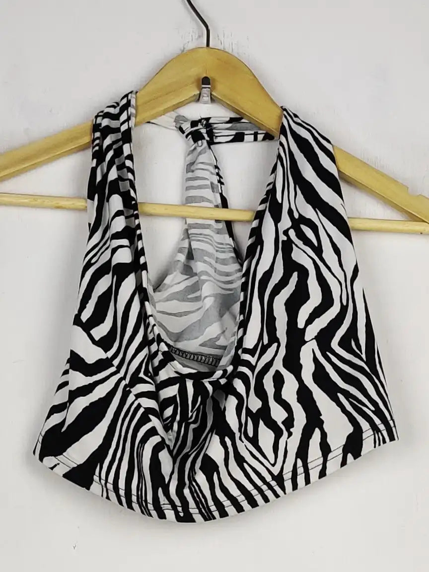 Buy online pre-used pre-loved 100% authentic & Original branded Shein (CT-3424) available in Pakistan. Top international brands avilable.